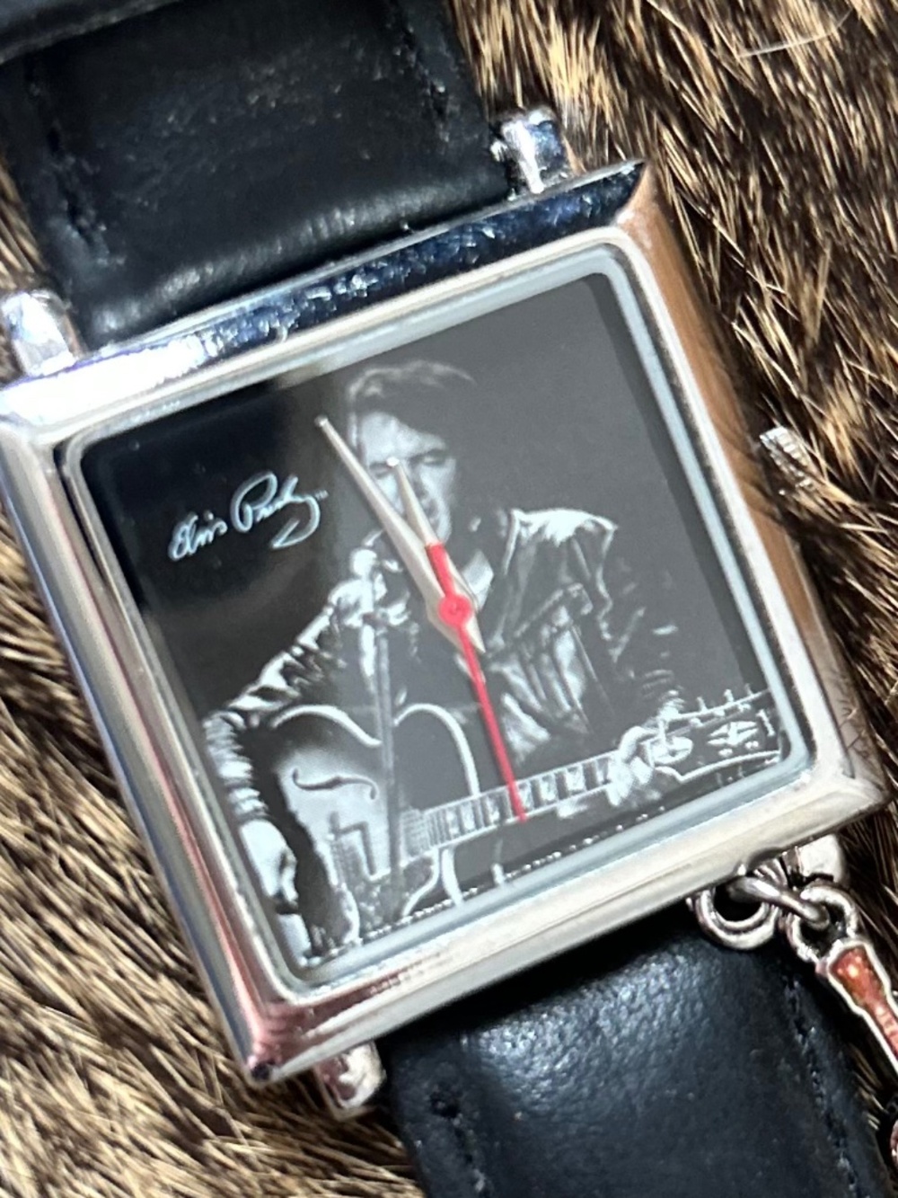 Rock around the clock with ELVIS WATCH